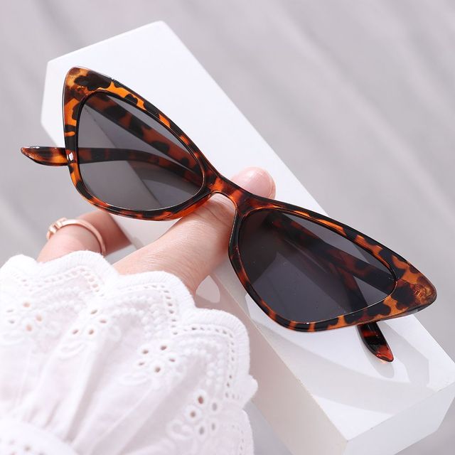 Vintage Cat Eye Sunglasses